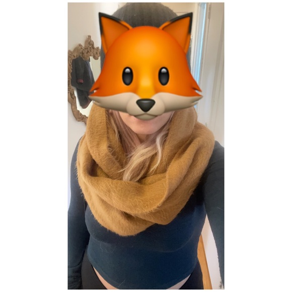 VERO MODA dark yellow infinity scarf - Picture 2 of 6